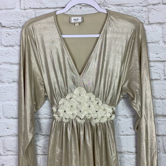 ECI New York Metallic Gold Rosette VNeck Blouse L - Picture 2 of 7